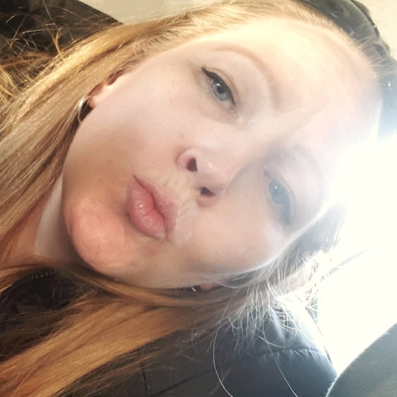 Meet your Posher, Anna - Picture 1 of 1